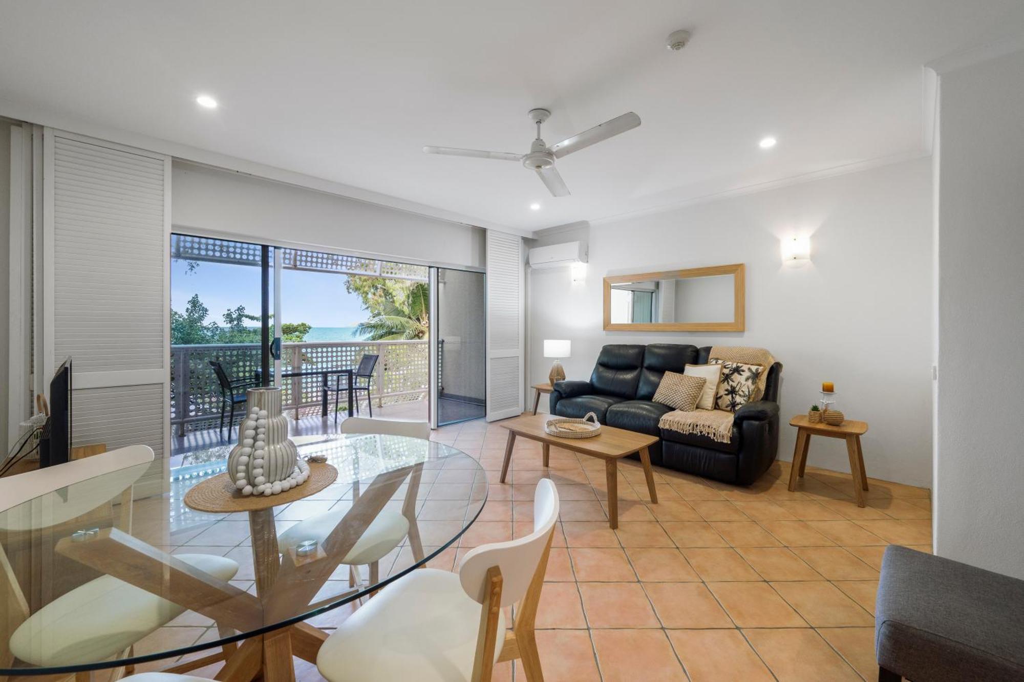 Marlin Waters Beachfront Apartments Palm Cove Kültér fotó