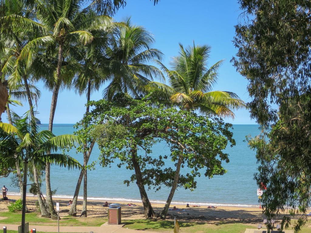 Marlin Waters Beachfront Apartments Palm Cove Kültér fotó