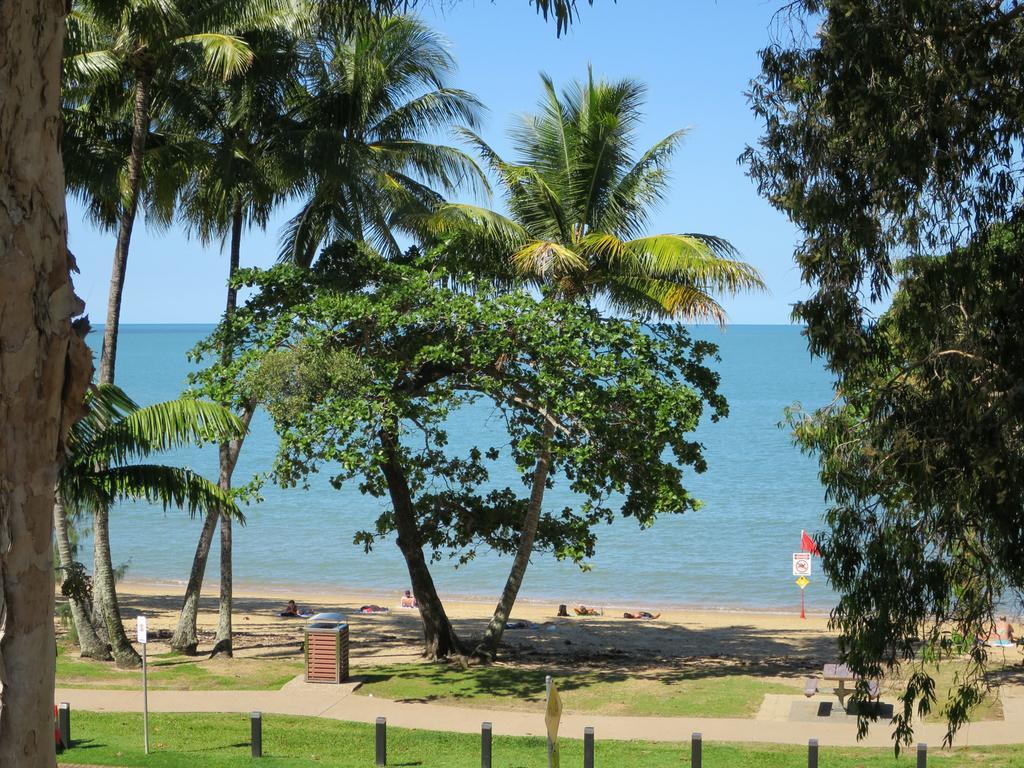 Marlin Waters Beachfront Apartments Palm Cove Kültér fotó